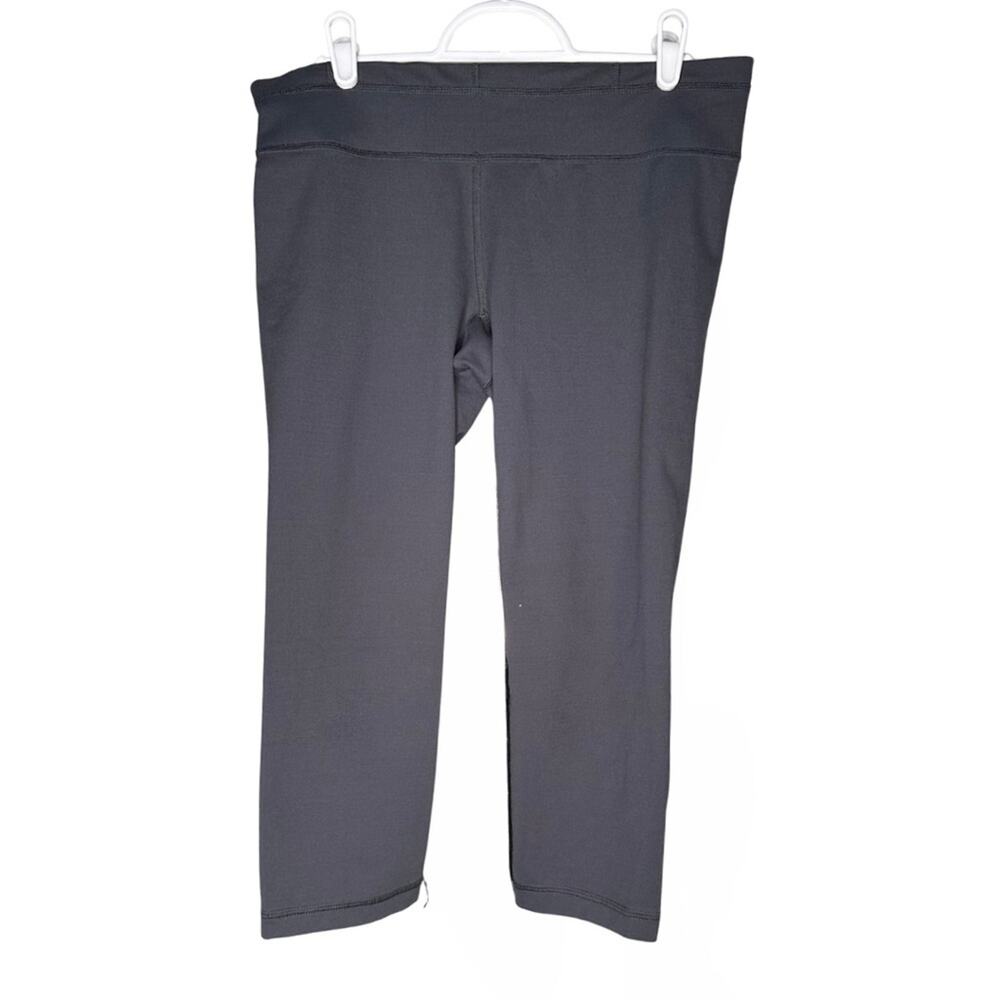 Dark Grey Under Armour Capri Athletic Capri Leggings Compression Low Rise H5